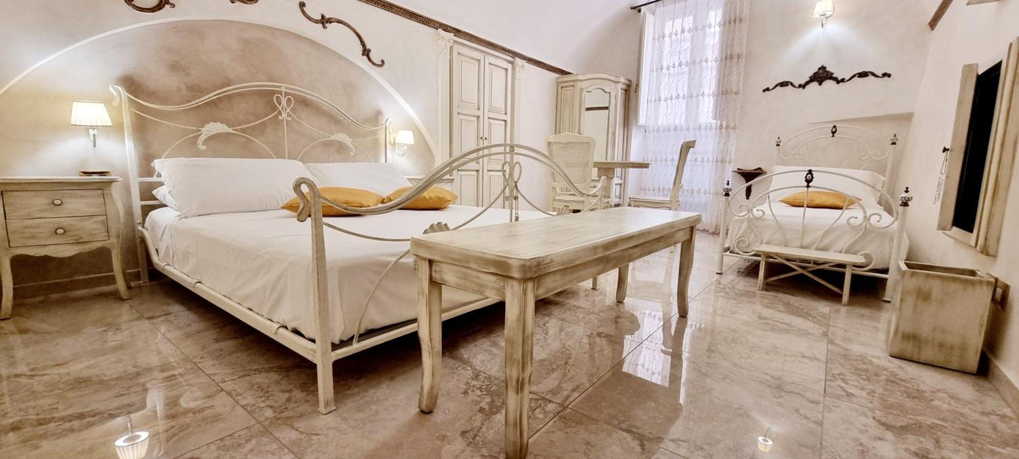 مبيت وإفطار غالّيبولي Palazzo Castiglione المظهر الخارجي الصورة