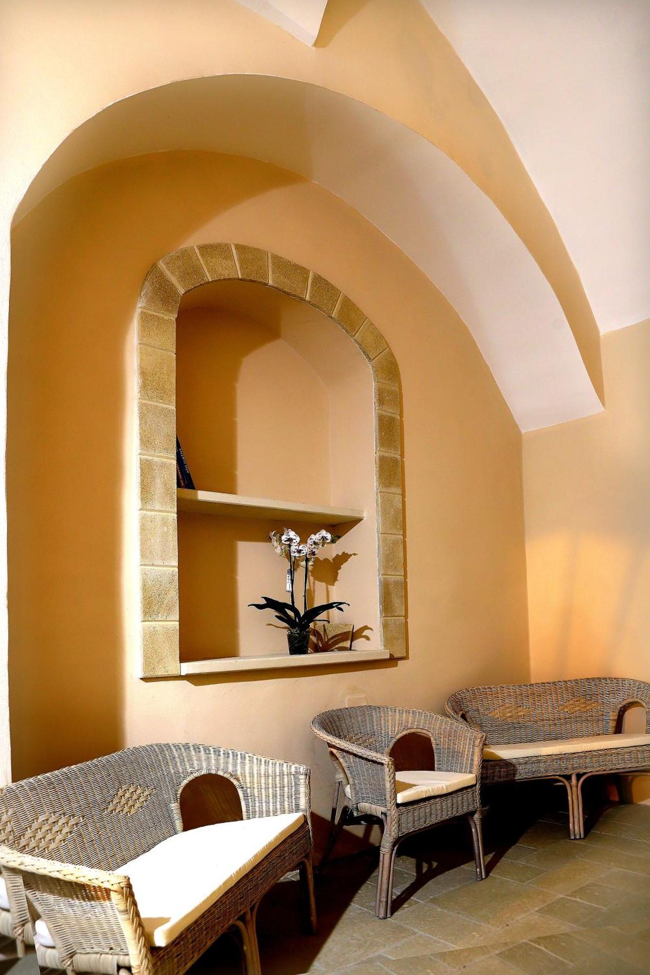 مبيت وإفطار غالّيبولي Palazzo Castiglione المظهر الخارجي الصورة